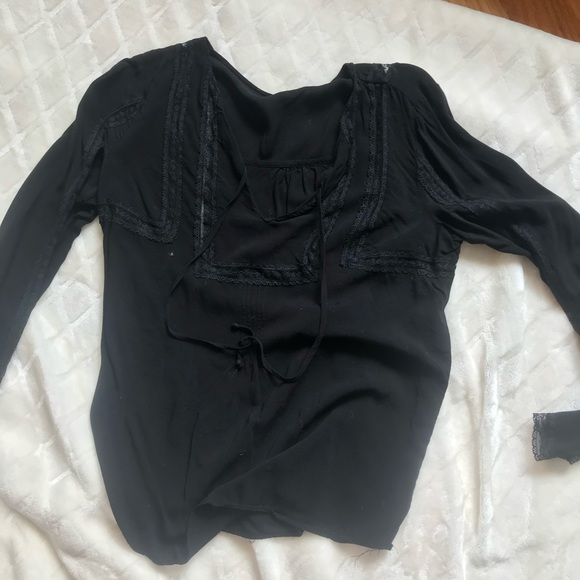 Super soft black blouse - Picture 2 of 2